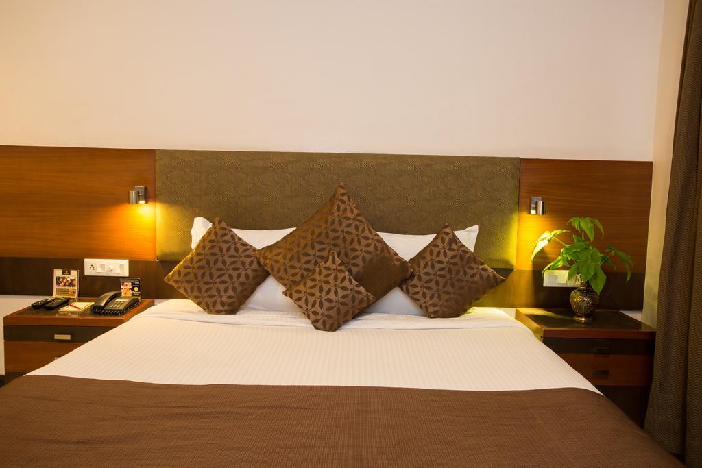 אודייפור Amantra Comfort Hotel מראה חיצוני תמונה